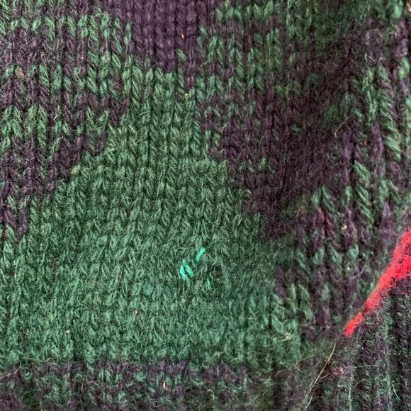 Vintage Tricots St. Raphael Shetland Wool Turtleneck Sweater Red/Green Argyle M - Picture 7 of 7